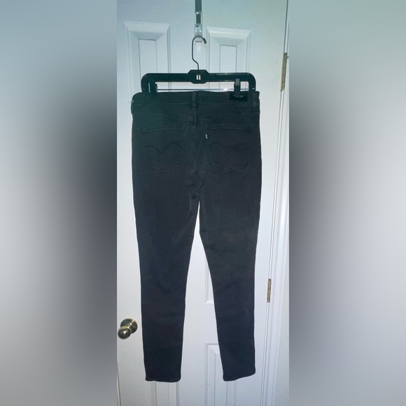 Black LEVI’S “High Rise Skinny” Jeans - WOMENS SIZE: 31/32 - Picture 3 of 4